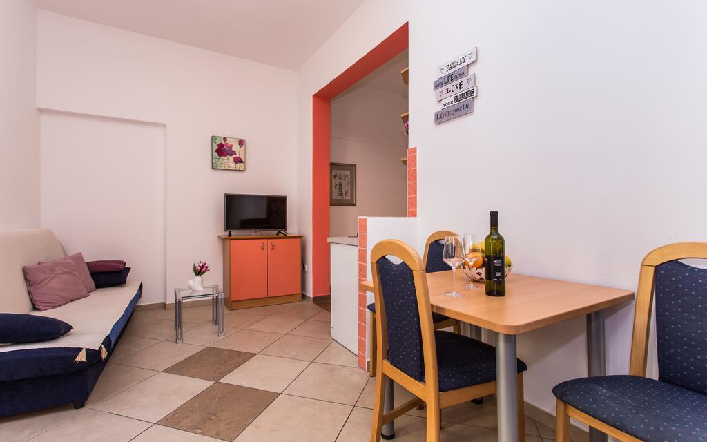 Apartments Kraljic Baska  Exterior photo